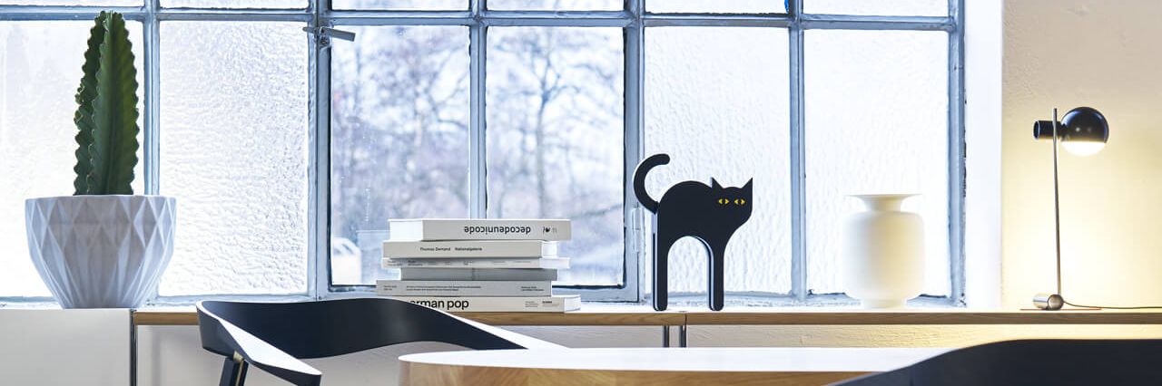 Tecta Accessoires - Karlchen Kater und L25 Leuchte