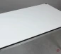 Preview: USM Haller Schreibtisch 150 x 75 cm mit weißer Platte gebraucht Preview: USM Haller Schreibtisch 150 x 75 cm mit weißer Platte gebraucht
