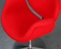Preview: Artifort Little Tulip Chair mit rotem Stoffbezug gebraucht