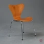 Preview: Fritz Hansen Serie 7 Stuhl in Eiche Dunkel Ausführung gebraucht Preview: Fritz Hansen Serie 7 Stuhl in Eiche Dunkel Ausführung gebraucht