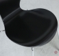Preview: Fritz Hansen Serie 7 Stuhl in Schwarz neu lackiert - gebraucht