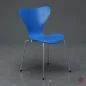 Preview: Fritz Hansen 3107 Serie 7 in Blau lackiert gebraucht Preview: Fritz Hansen 3107 Serie 7 in Blau lackiert gebraucht
