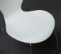 Preview: Fritz Hansen Serie 7 Stuhl in Weiß neu lackiert - gebraucht