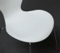 Preview: Fritz Hansen Serie 7 Stuhl in Weiß neu lackiert - gebraucht