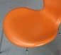 Preview: Fritz Hansen Serie 7 Leder Stuhl in Cognac Orange Preview: Fritz Hansen Serie 7 Leder Stuhl in Cognac Orange