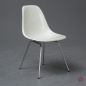 Preview: Herman Miller Eames Side Chair aus Fiberglas Weiß gebraucht