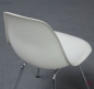 Preview: Herman Miller Eames Side Chair aus Fiberglas Weiß gebraucht
