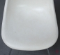 Preview: Herman Miller Eames Side Chair aus Fiberglas Weiß gebraucht