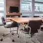 Preview: Thonet 1500 Tisch aus Edelholz Eiche Interieur