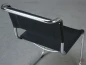 Preview: Thonet S33 Freischwinger mit erneuertem schwarzen Leder Rückenlehne Hinten links Preview: Thonet S33 Freischwinger mit erneuertem schwarzen Leder Rückenlehne Hinten links