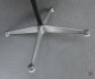 Preview: Herman Miller Eames Armchair mit schwarzer Fiberglas und Drehgestell gebraucht Drehkreuz