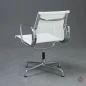 Preview: Vitra EA 108 Aluminium Chair mit weißem Netz gebraucht Preview: Vitra EA 108 Aluminium Chair mit weißem Netz gebraucht