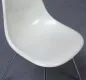 Preview: Vitra Eames Side Chair Beige Fiberglas DSX mit H-Base gebraucht