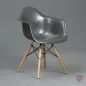 Preview: Vitra DAW Fiberglas Armchair in Elephant Hide Grey mit Holzgestell gebraucht