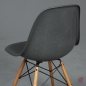 Preview: Vitra Fiberglas Side Chair in Elephant Grey mit Ahorn Gestell gebraucht