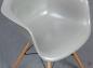 Preview: Vitra DAW Fiberglas Armchair in grau grün Raw Umber gebraucht