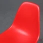 Preview: Vitra Side Chair DSW in Rot mit hellem Ahorn Gestell gebraucht