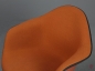 Preview: Vitra DAX Fiberglas Armchair Orange mit Vollpolster Gestell schwarz gebraucht