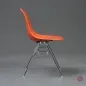 Preview: Vitra Herman Miller Side Chair Orange aus Fiberglas mit Stacking Base gebraucht