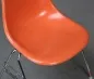 Preview: Vitra Herman Miller Side Chair Orange aus Fiberglas mit Stacking Base gebraucht