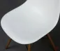 Preview: Vitra Side Chair DSW in Weiß mit hellem Ahorn Gestell gebraucht