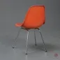 Preview: Vitra Eames Side Chair Orange Fiberglass mit Metallgestell gebraucht