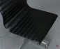 Preview: Vitra EA 106 Aluminium Chair Leder Schwarz gebraucht Preview: Vitra EA 106 Aluminium Chair Leder Schwarz gebraucht