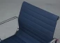 Preview: Vitra EA 107 Aluminium Chair Blau Track Stoff verchromt gebraucht