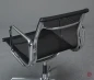 Preview: Vitra EA 107 Aluminium Chair Netzgewebe Schwarz verchromt gebraucht Preview: Vitra EA 107 Aluminium Chair Netzgewebe Schwarz verchromt gebraucht