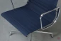 Preview: Vitra EA 107 Aluminium Chair in Blau Preview: Vitra EA 107 Aluminium Chair in Blau
