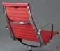 Mobile Preview: Vitra EA 115 Aluminium Chair Sessel Hopsak Himbeer Rot gebraucht