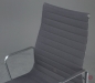 Preview: Vitra EA 119 Bürostuhl mit grauem Hopsak gebraucht