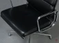 Preview: Vitra EA 208 Soft Pad Bürostuhl mit schwarzem Leder gebraucht Preview: Vitra EA 208 Soft Pad Bürostuhl mit schwarzem Leder gebraucht