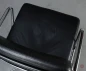Preview: Vitra EA 208 Soft Pad Bürostuhl mit schwarzem Leder gebraucht Preview: Vitra EA 208 Soft Pad Bürostuhl mit schwarzem Leder gebraucht