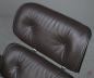Preview: Vitra Eames Lounge Chair Schwarz mit dunkelbraunem Leder gebraucht