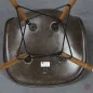 Preview: Vitra Eames Side Chair Braun Fiberglass mit Holzgestell gebraucht