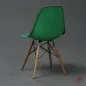 Preview: Vitra Eames Side Chair Fiberglass Grün mit Holzgestell gebraucht