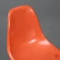 Preview: Vitra Eames Side Chair Orange Fiberglass mit Holzgestell gebraucht