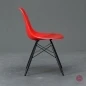 Preview: Vitra Eames DSW Side Chair Fiberglas Hermann Miller Rot Ahorngestell gebraucht Preview: Vitra Eames DSW Side Chair Fiberglas Hermann Miller Rot Ahorngestell gebraucht