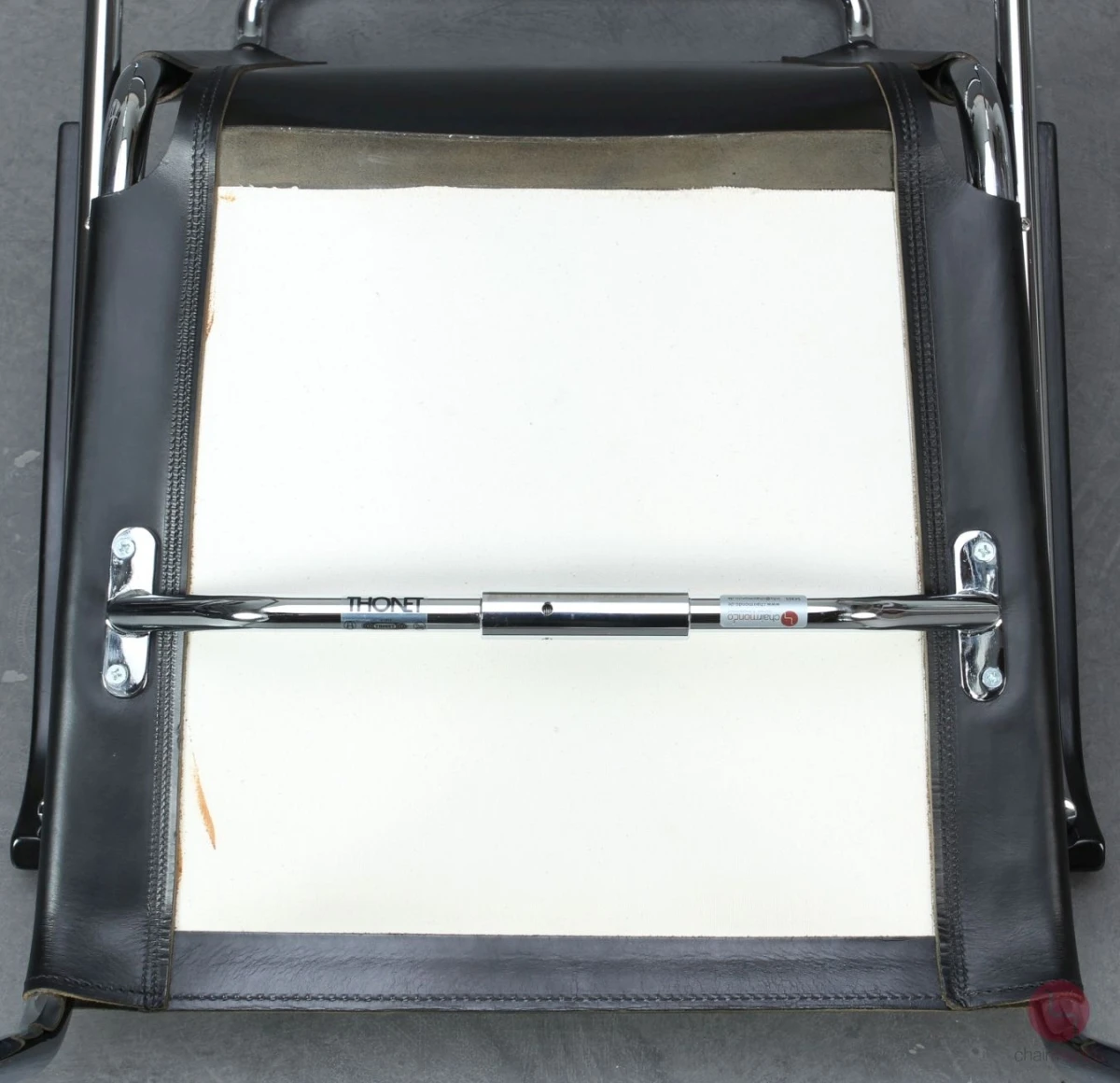Thonet S35 L Freischwinger Sessel mit schwarzem Leder gebraucht