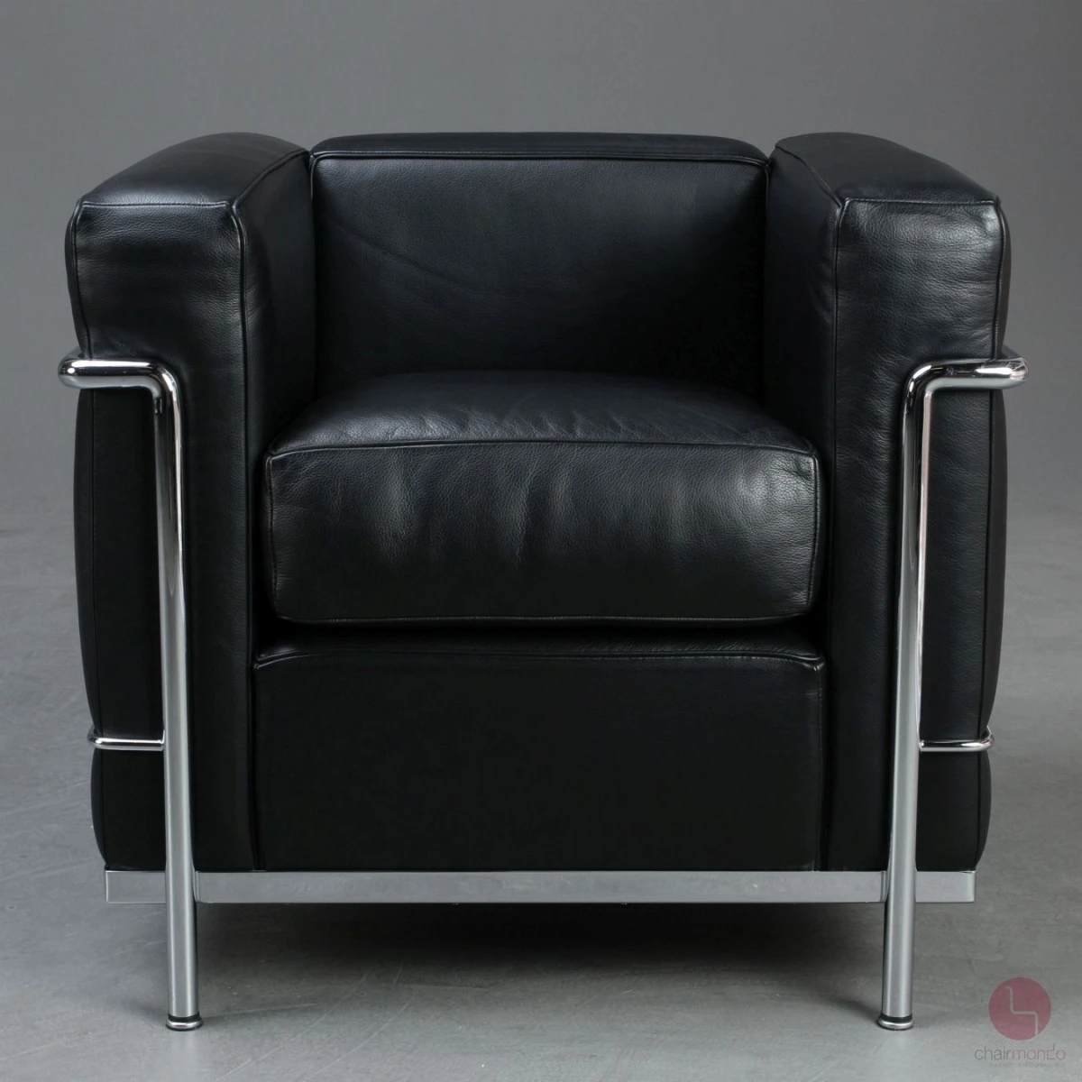Cassina LC2 Sessel mit schwarzem Leder chairmondo