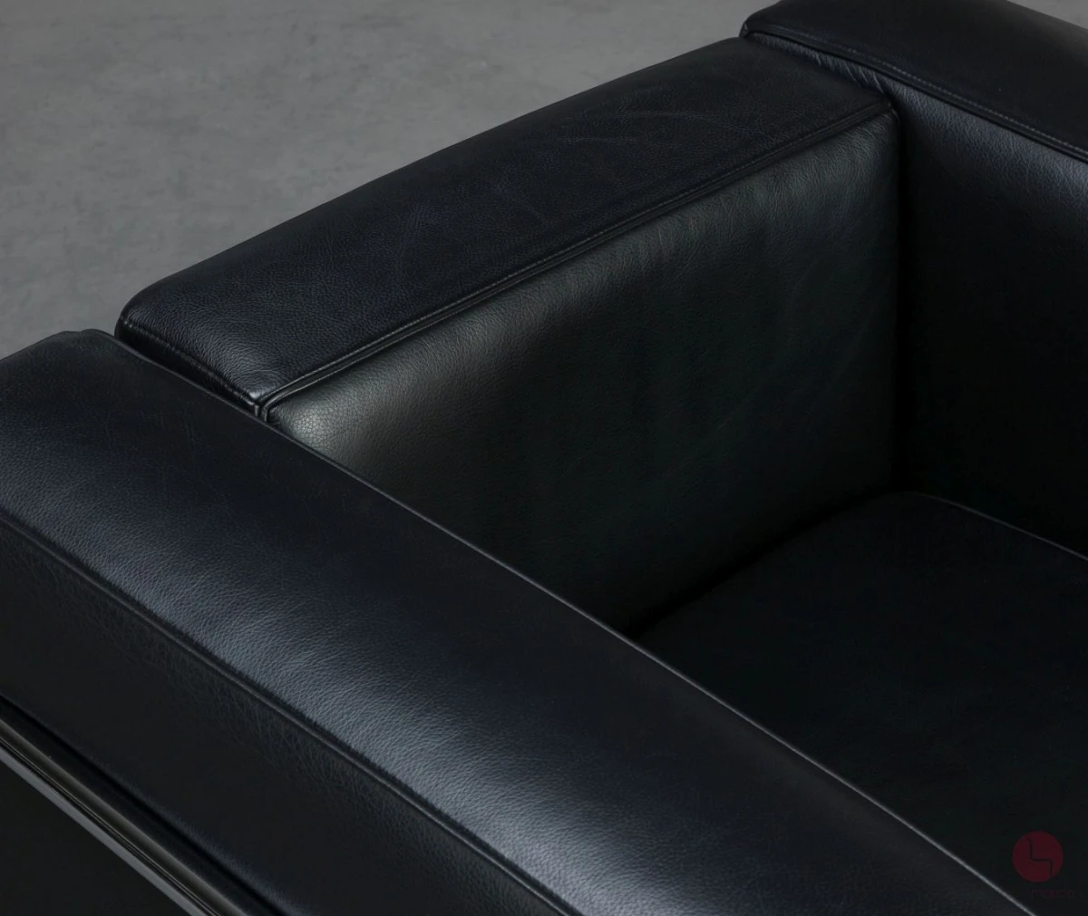 Cassina LC2 Sessel mit schwarzem Leder chairmondo