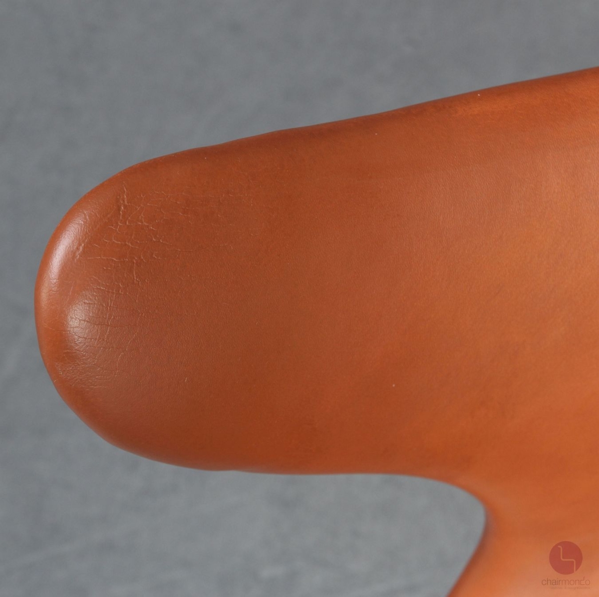 Preview: Fritz Hansen 3108 Lily Chair mit braunem Lederpolster gebraucht