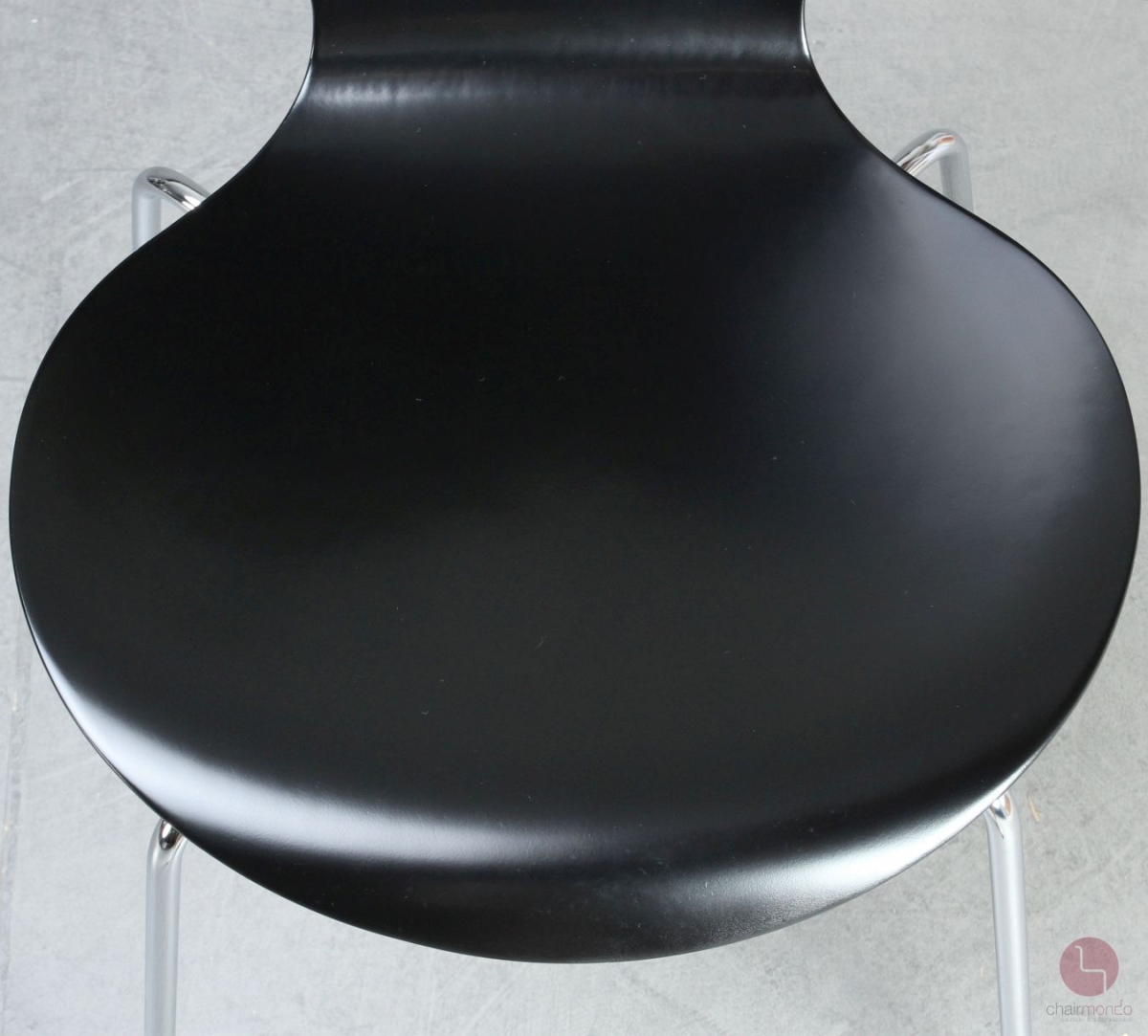 Fritz Hansen Serie 7 Stuhl in Schwarz neu lackiert - gebraucht