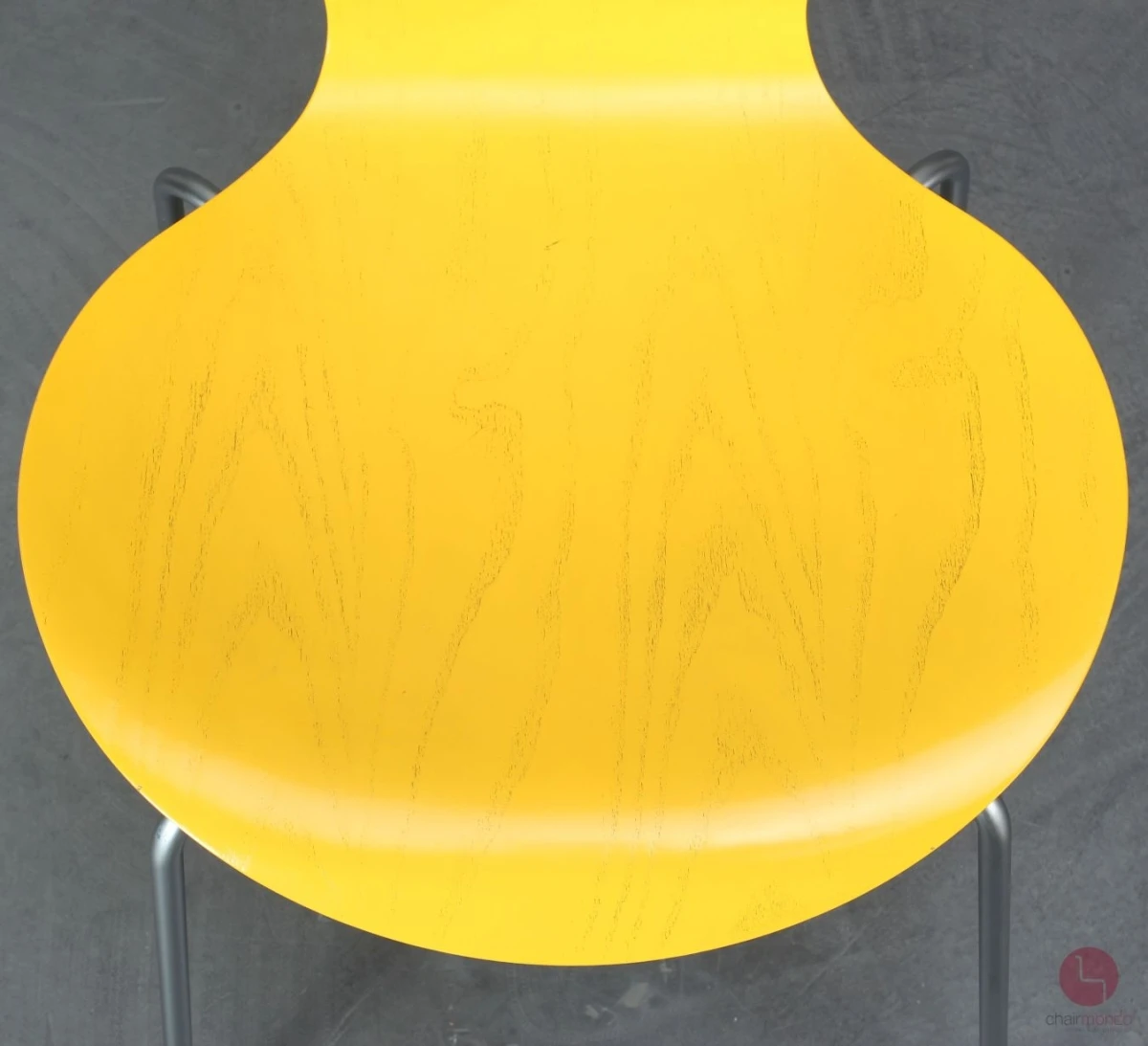 Fritz Hansen 3107 Serie 7 Gelb lackiert gebraucht