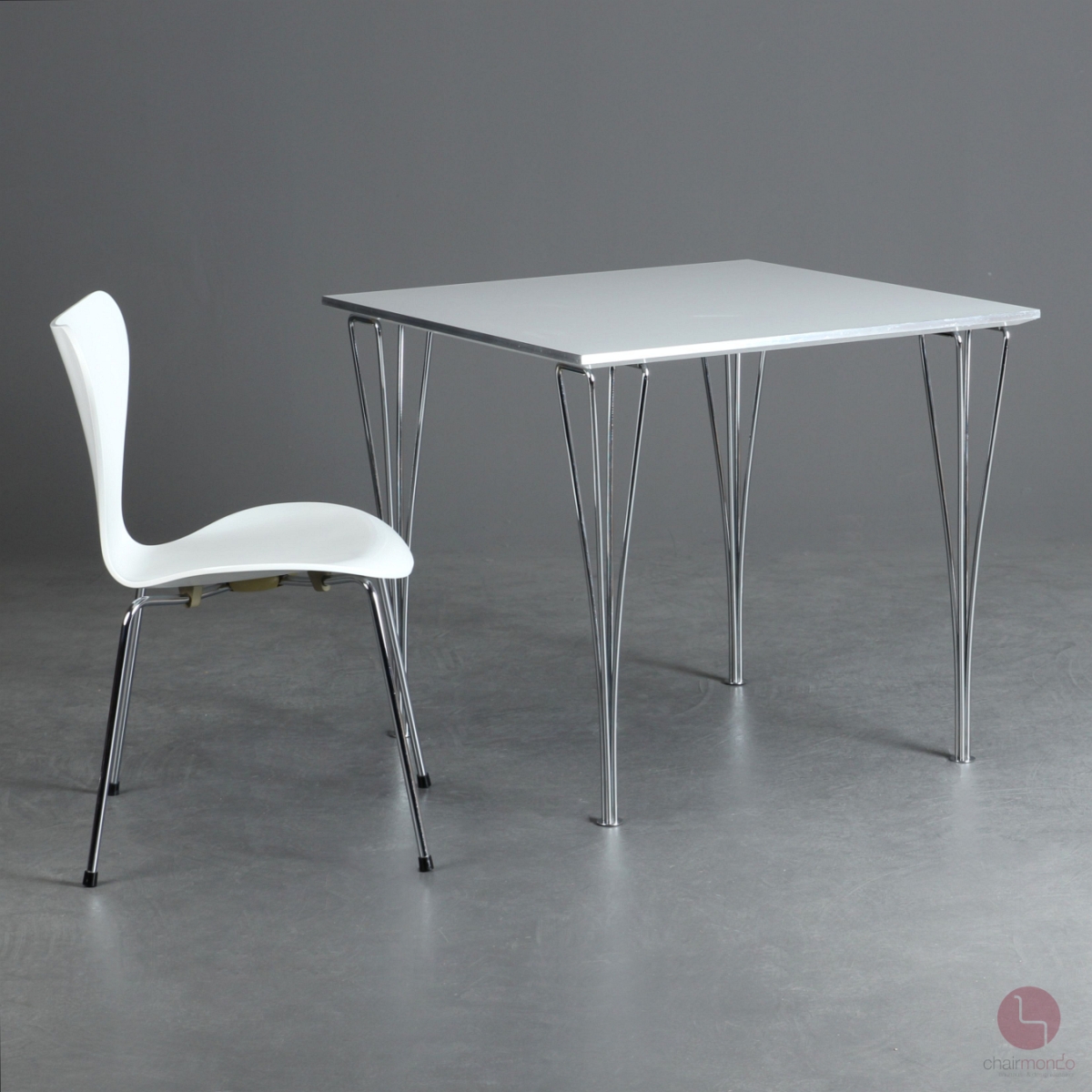 Fritz Hansen Rectangular Esstisch 80 x 80cm in Weiß gebraucht
