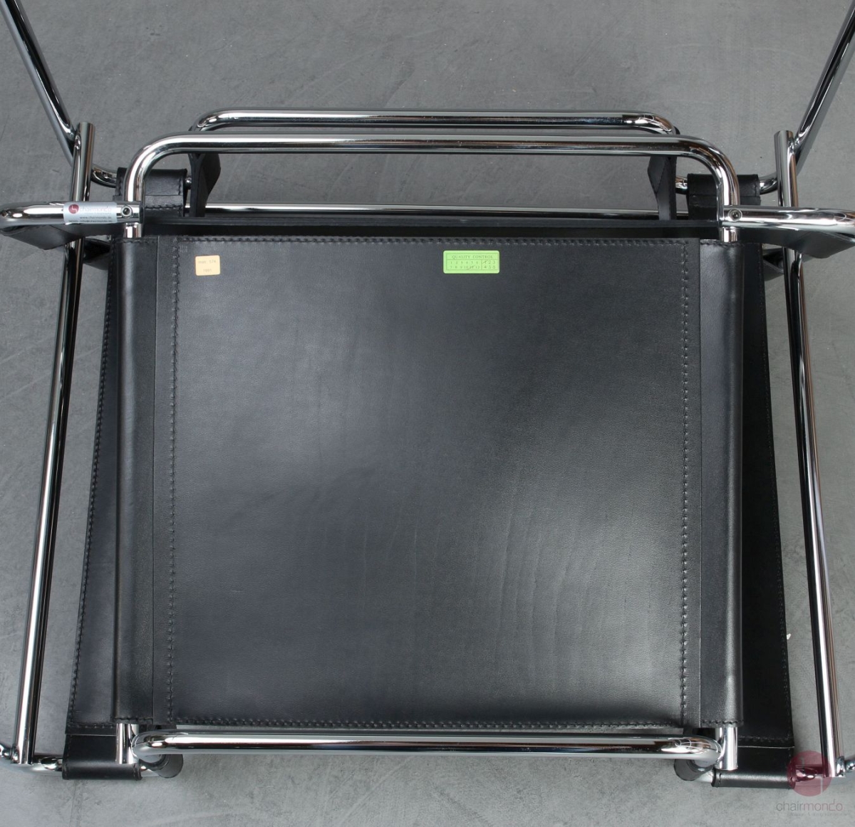 Gavina / Knoll Wassily Chair Kernleder schwarz gebraucht Detailansicht von unten