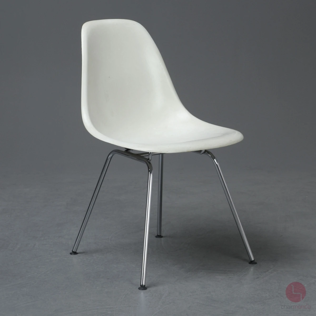 Herman Miller Eames Side Chair aus Fiberglas Weiß gebraucht
