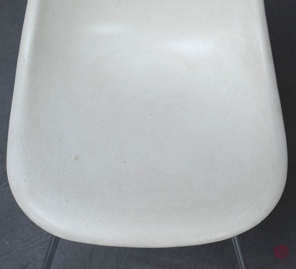 Herman Miller Eames Side Chair aus Fiberglas Weiß gebraucht