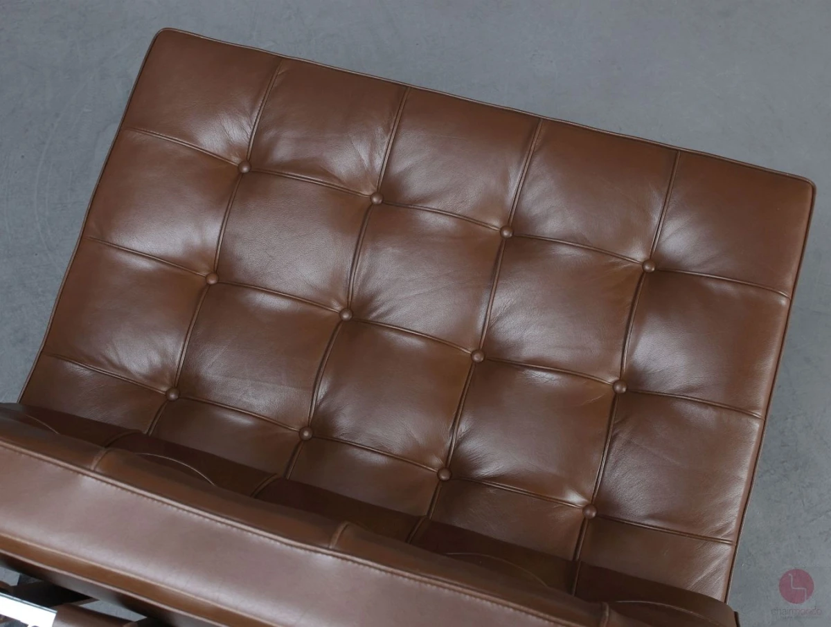 Knoll Barcelona Chair mit braunem Leder gebraucht